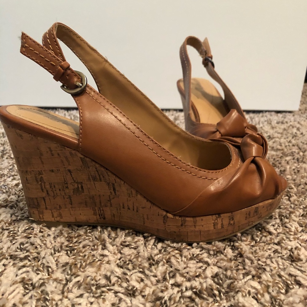 Apt. 9 wedges